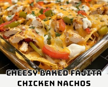 Cheesy Baked Fajita Chicken Nachos