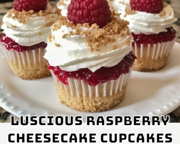 Luscious Raspberry Cheesecake Cupcakes